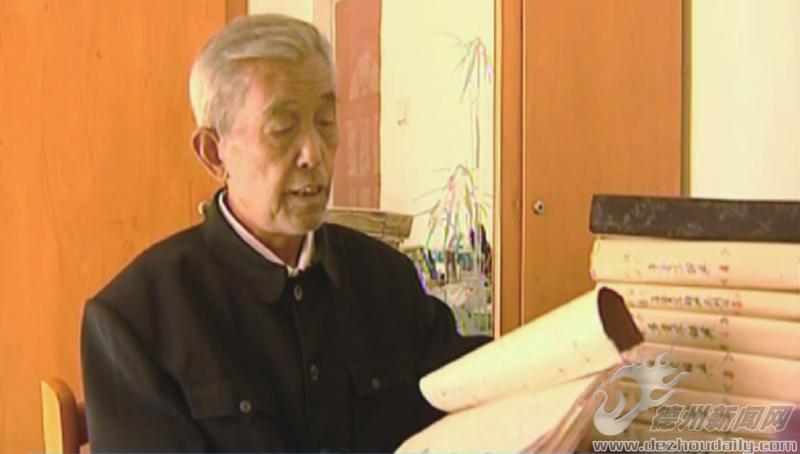 七旬老人手寫編纂8本多音字辭典 歷時12年4次修訂，共計11萬余字